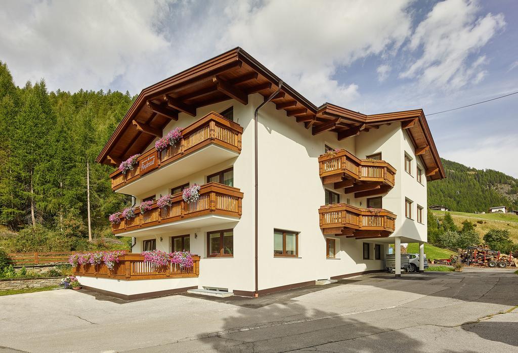 Appartement Gaestehaus Bergkristall Sölden Eksteriør bilde